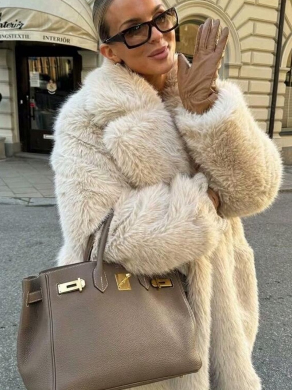 Luxury Cream Faux Fur Coat shaggy Women's Elegant Winter Jacket